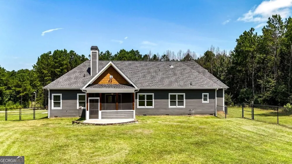 368 Pine RD Rockmart, GA 30153