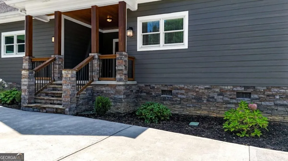 368 Pine RD Rockmart, GA 30153