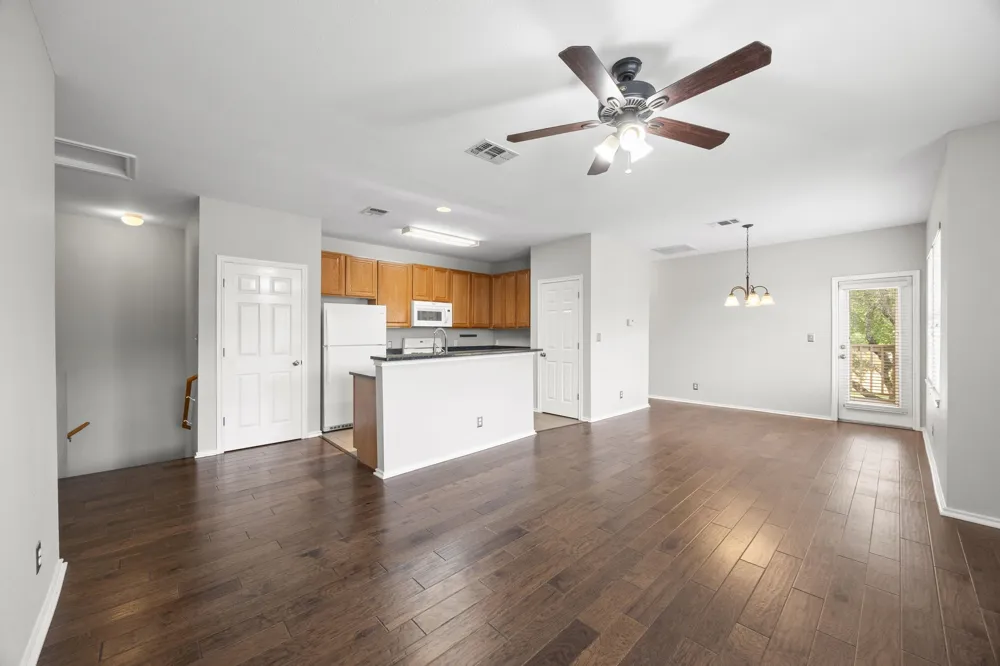 7501 Shadowridge Run #102 Austin, TX 78749