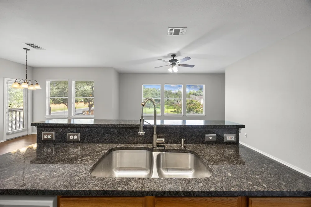 7501 Shadowridge Run #102 Austin, TX 78749