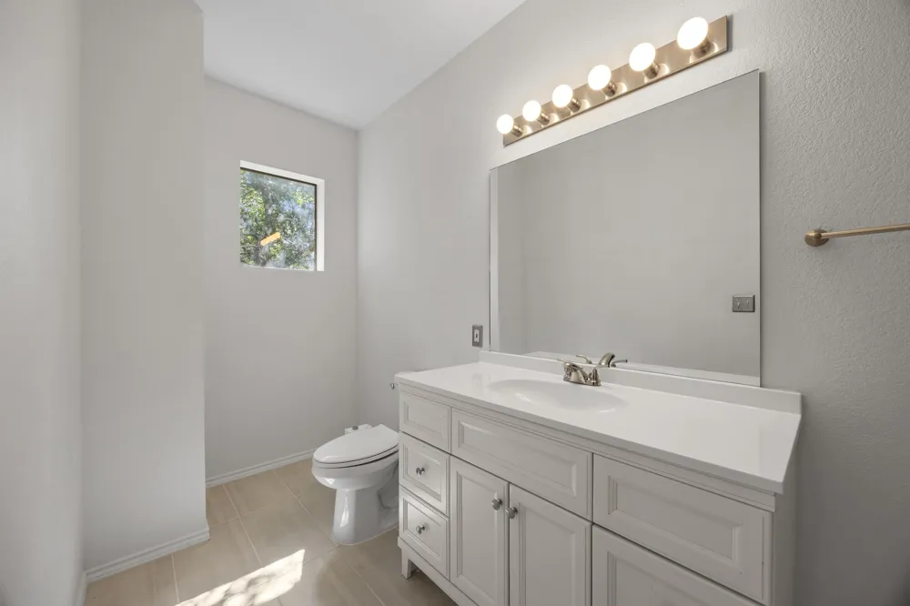 7501 Shadowridge Run #102 Austin, TX 78749