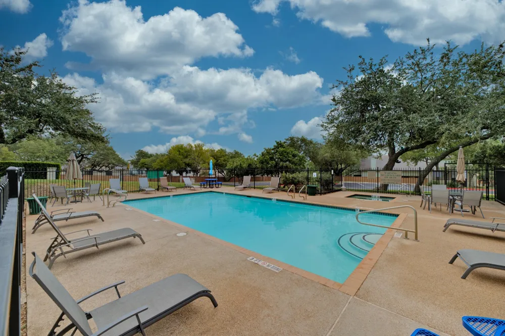 7501 Shadowridge Run #102 Austin, TX 78749