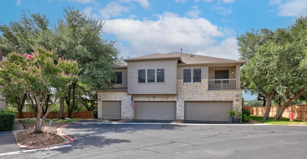 7501 Shadowridge Run #102 Austin, TX 78749