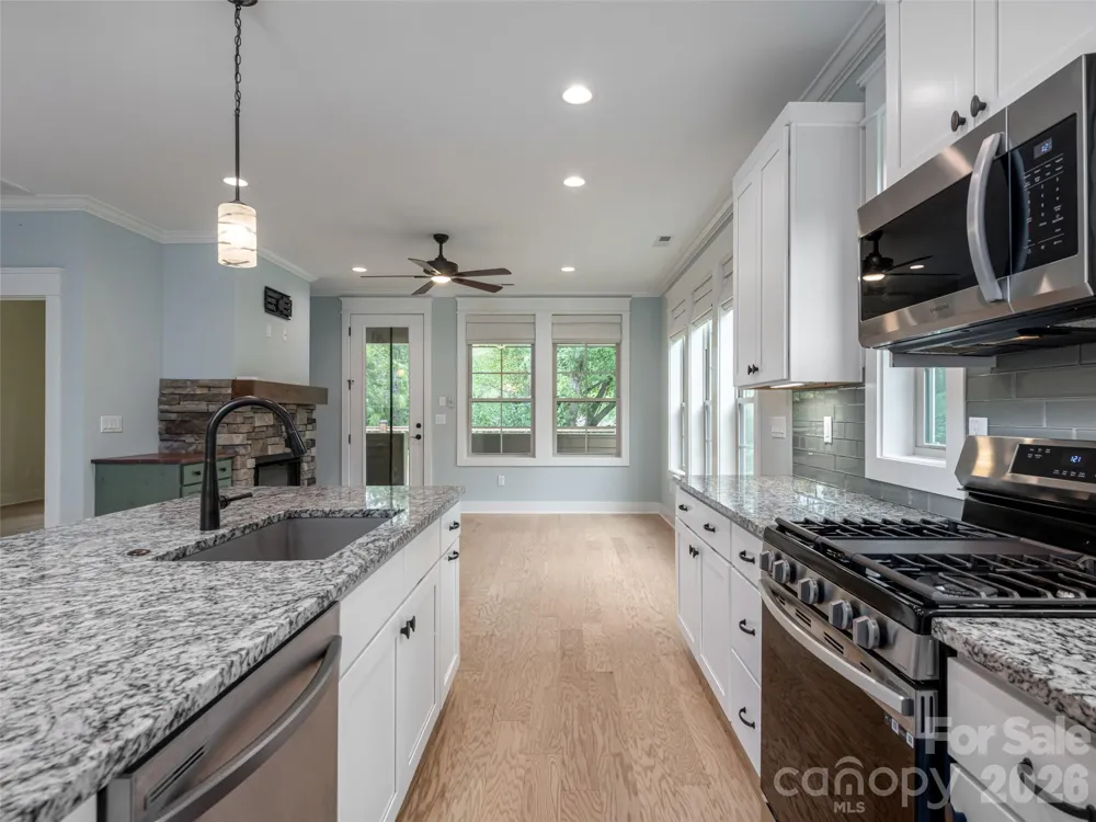 554 Sweet Birch Park Lane Black Mountain, NC 28711