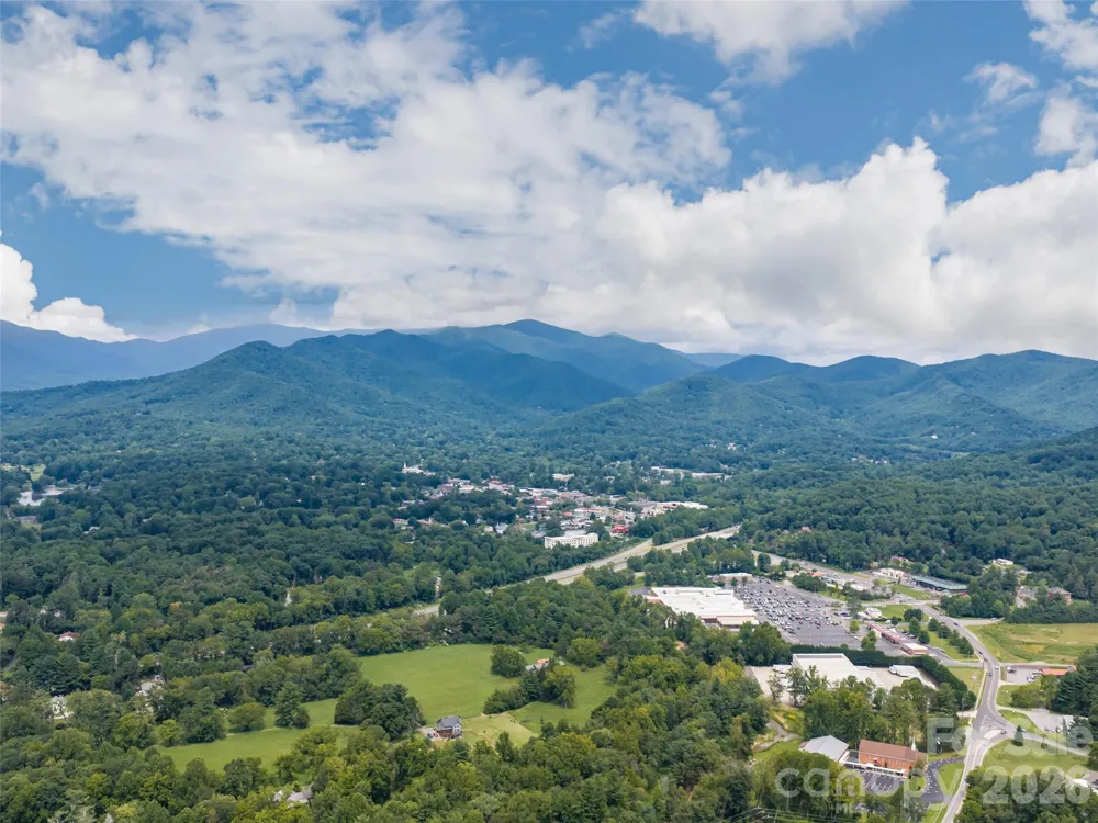 554 Sweet Birch Park Lane Black Mountain, NC 28711