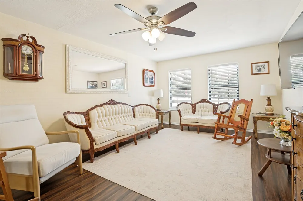 300 Monica Street Glenn Heights, TX 75154