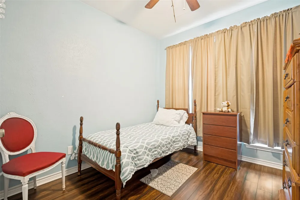 300 Monica Street Glenn Heights, TX 75154