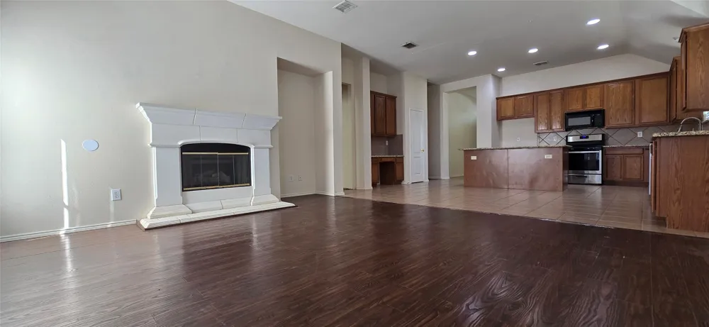 2700 Canyon Bay McKinney, TX 75072