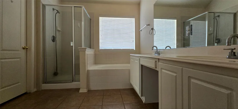 2700 Canyon Bay McKinney, TX 75072