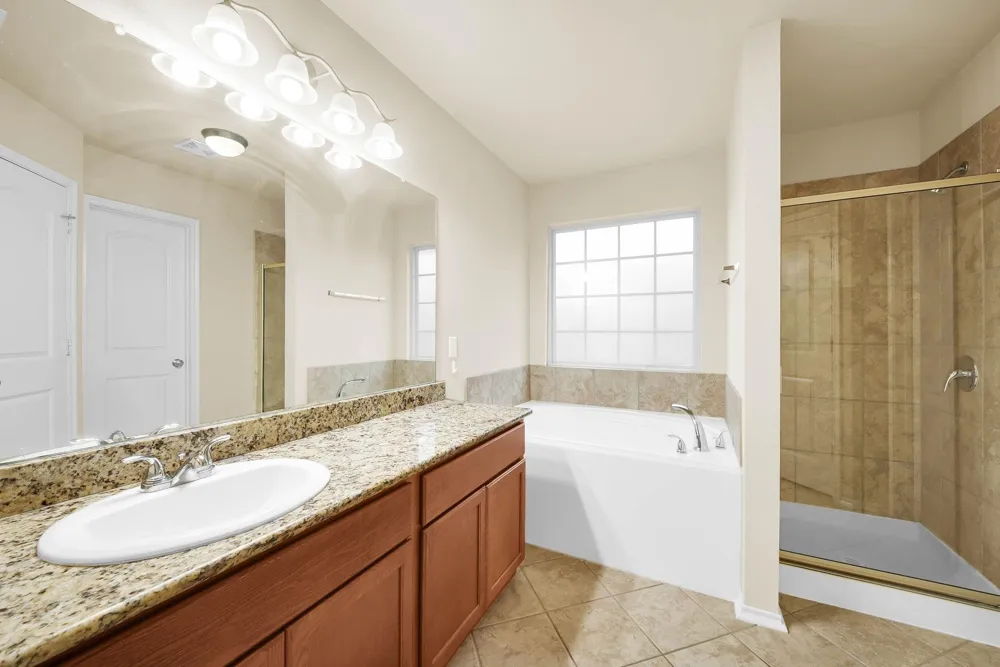 110 Oakwood Court Huntsville, TX 77320