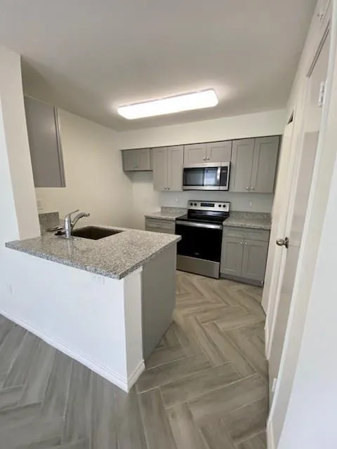 3900 Woodchase Drive #111 Houston, TX 77042