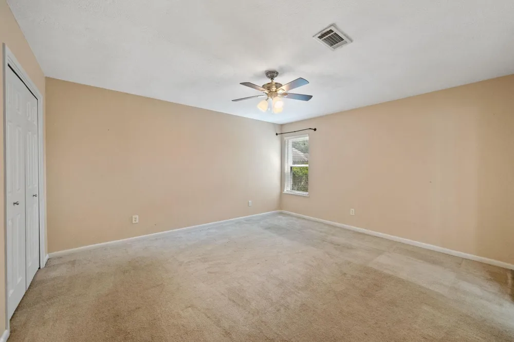 408 Foxmeadow Lane Cleveland, TX 77327