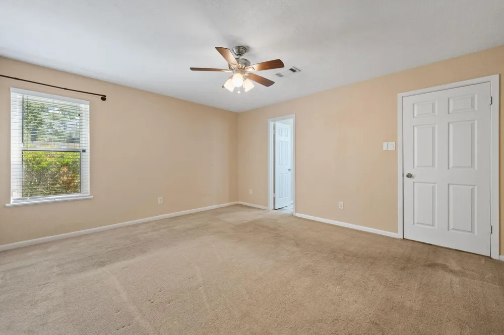 408 Foxmeadow Lane Cleveland, TX 77327