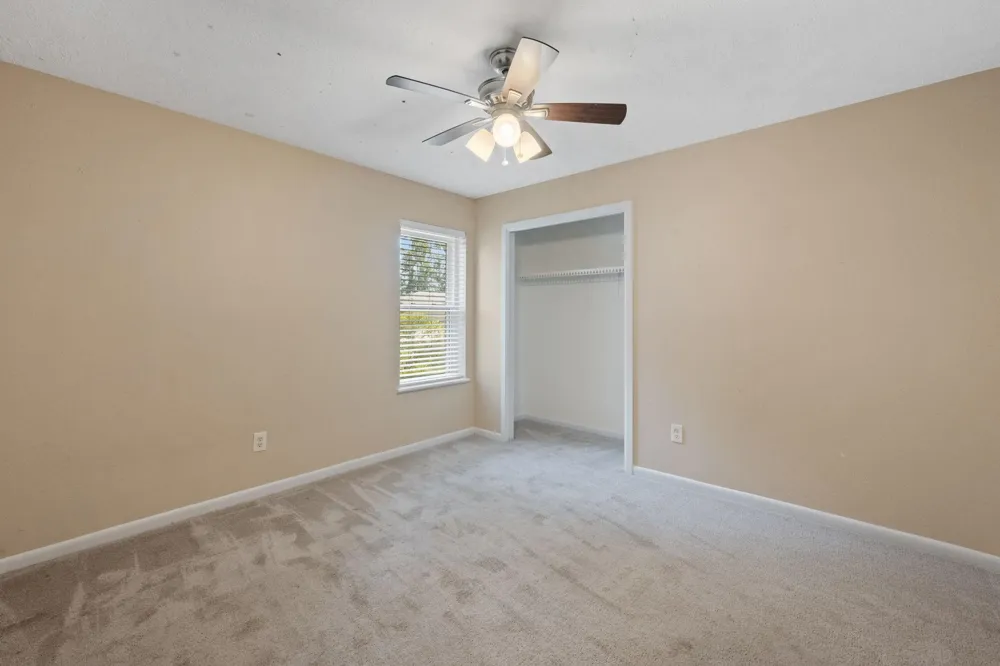 408 Foxmeadow Lane Cleveland, TX 77327
