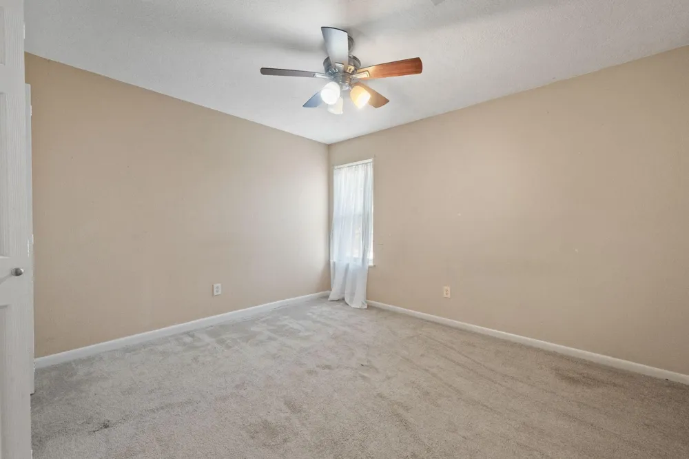 408 Foxmeadow Lane Cleveland, TX 77327