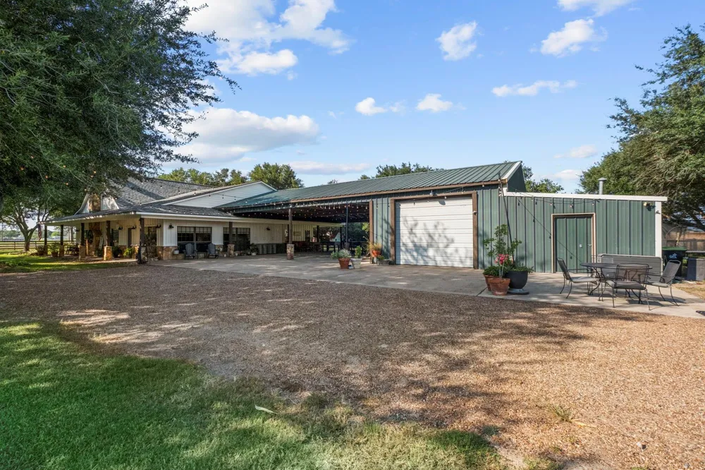 13319 Colony Road Needville, TX 77461