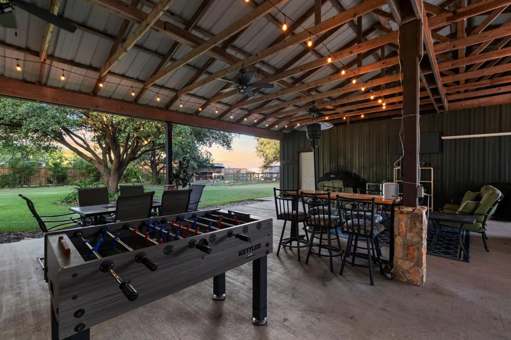 13319 Colony Road Needville, TX 77461
