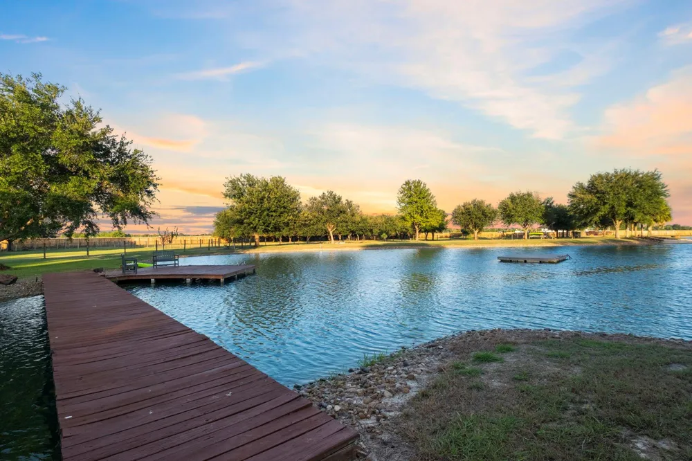 13319 Colony Road Needville, TX 77461