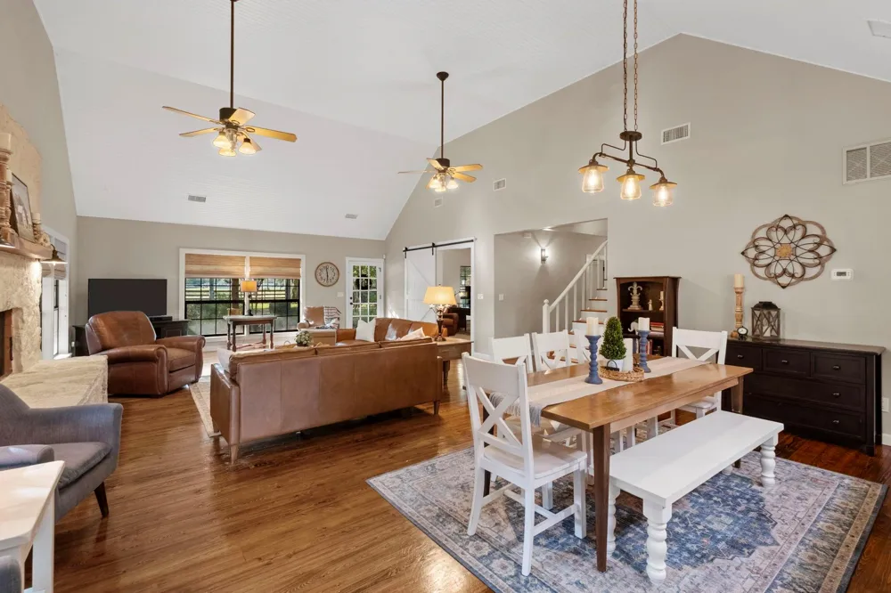 13319 Colony Road Needville, TX 77461