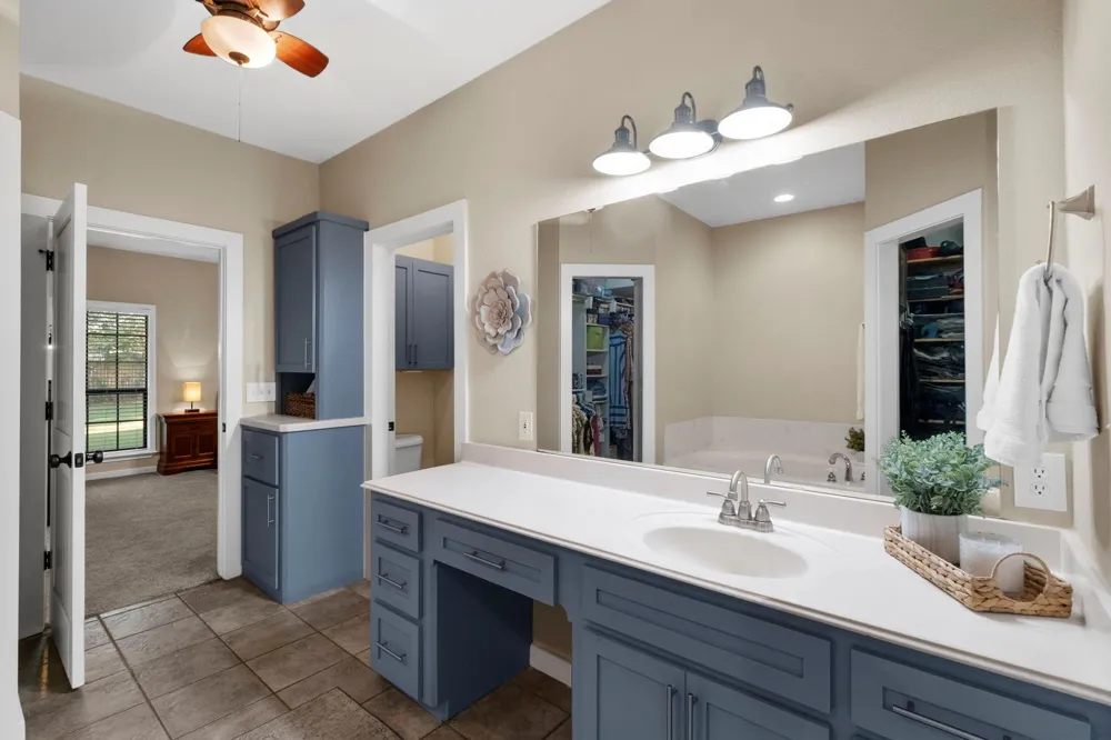 13319 Colony Road Needville, TX 77461