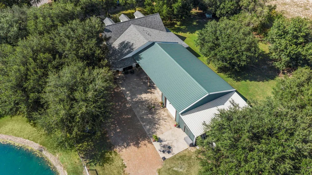 13319 Colony Road Needville, TX 77461