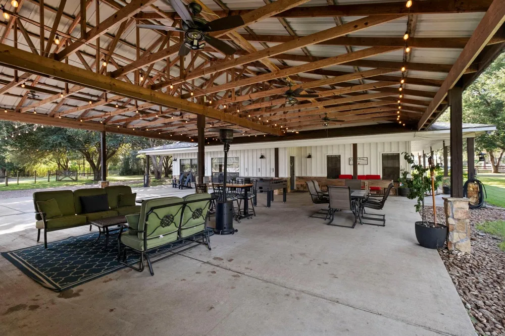 13319 Colony Road Needville, TX 77461