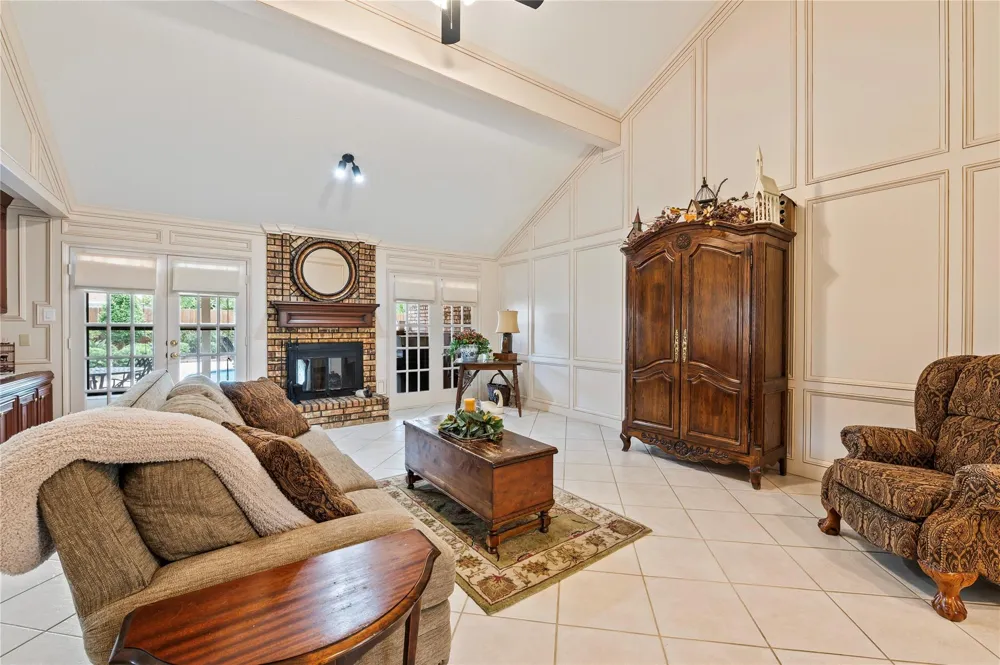 1603 White Wing Circle Friendswood, TX 77546