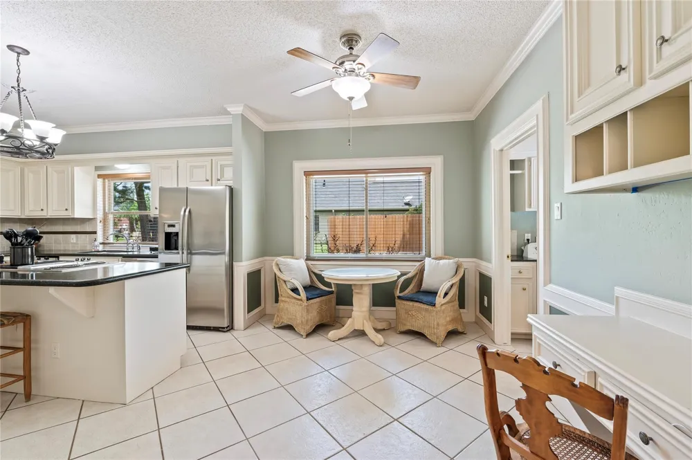 1603 White Wing Circle Friendswood, TX 77546
