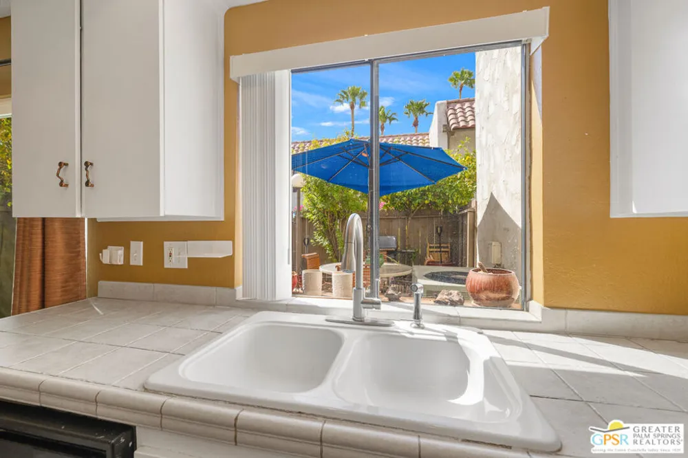 357 W Mariscal Road Palm Springs, CA 92262