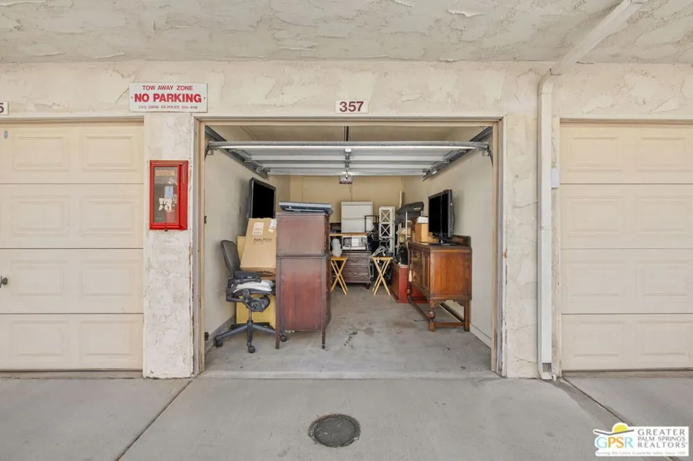 357 W Mariscal Road Palm Springs, CA 92262
