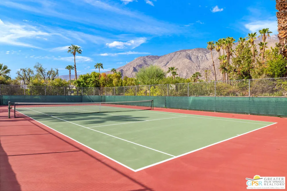 357 W Mariscal Road Palm Springs, CA 92262