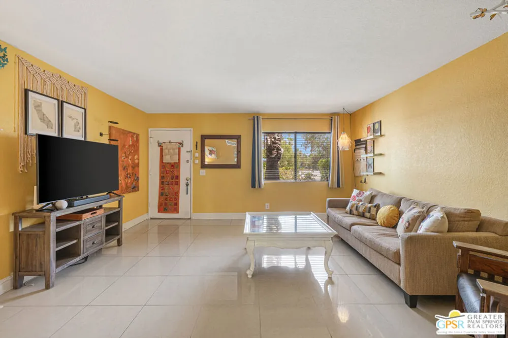 357 W Mariscal Road Palm Springs, CA 92262