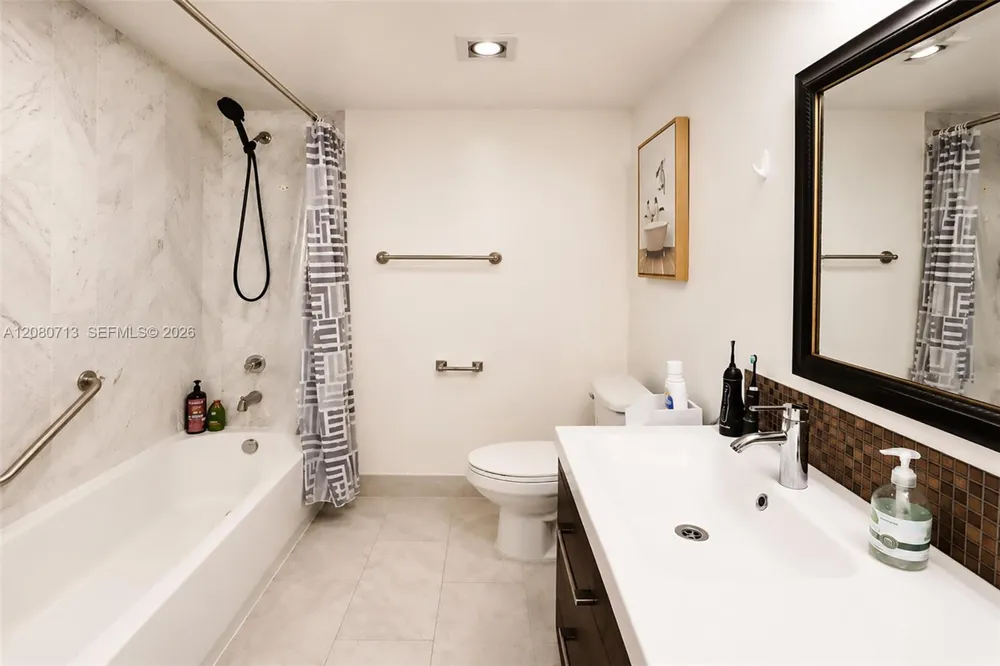 2301 S Ocean Dr #1206 Hollywood, FL 33019