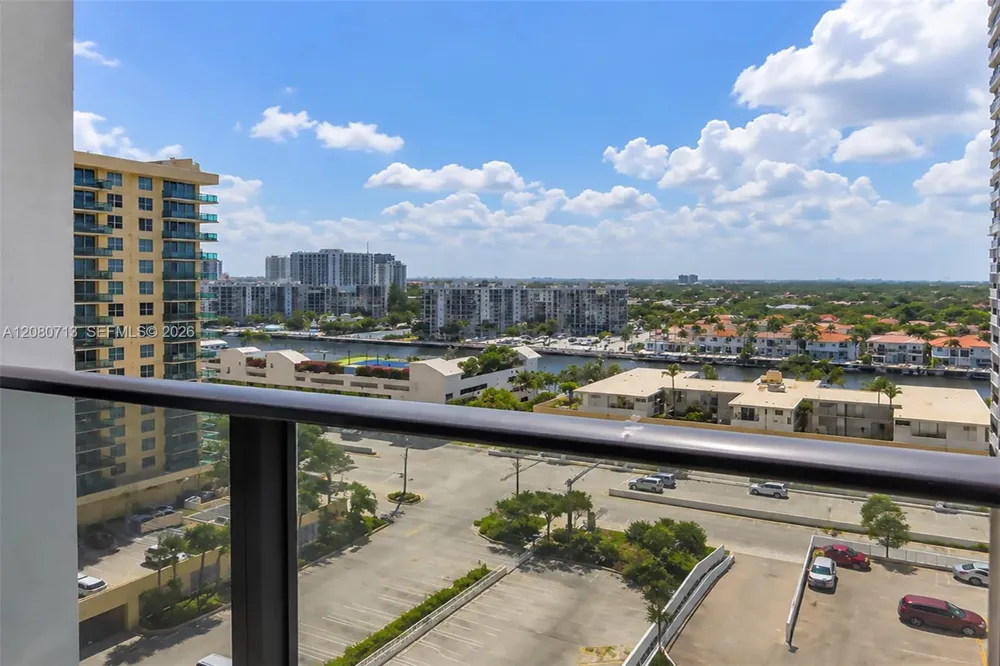 2301 S Ocean Dr #1206 Hollywood, FL 33019