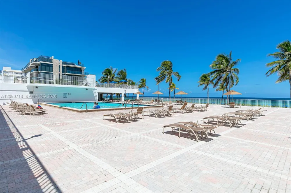 2301 S Ocean Dr #1206 Hollywood, FL 33019