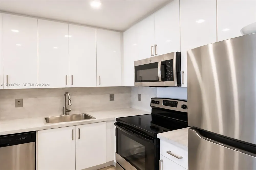 2301 S Ocean Dr #1206 Hollywood, FL 33019
