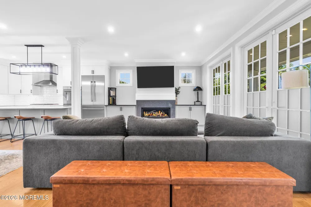 16 Storms Avenue Park Ridge, NJ 07656