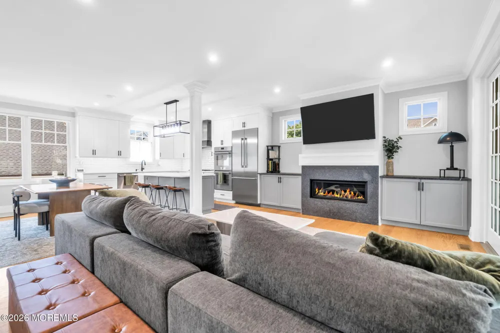 16 Storms Avenue Park Ridge, NJ 07656