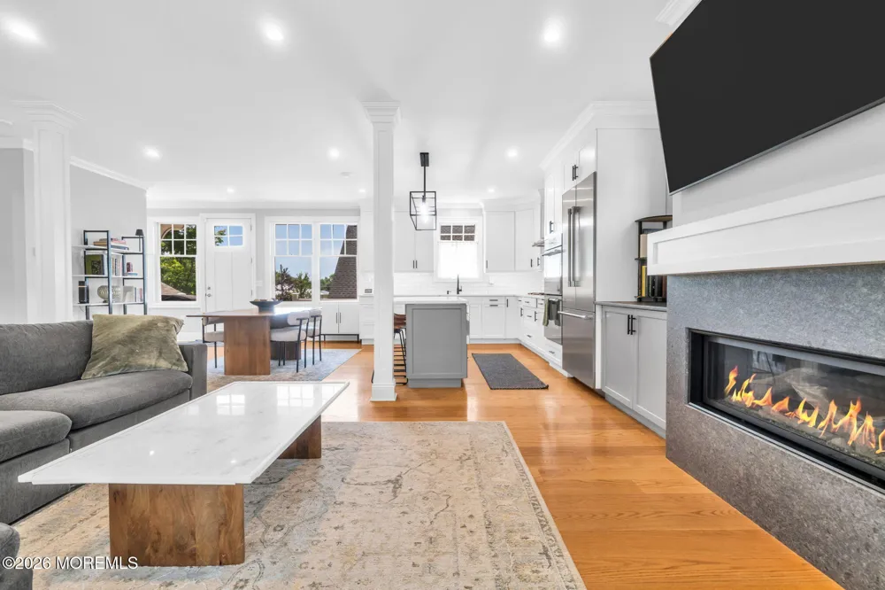 16 Storms Avenue Park Ridge, NJ 07656