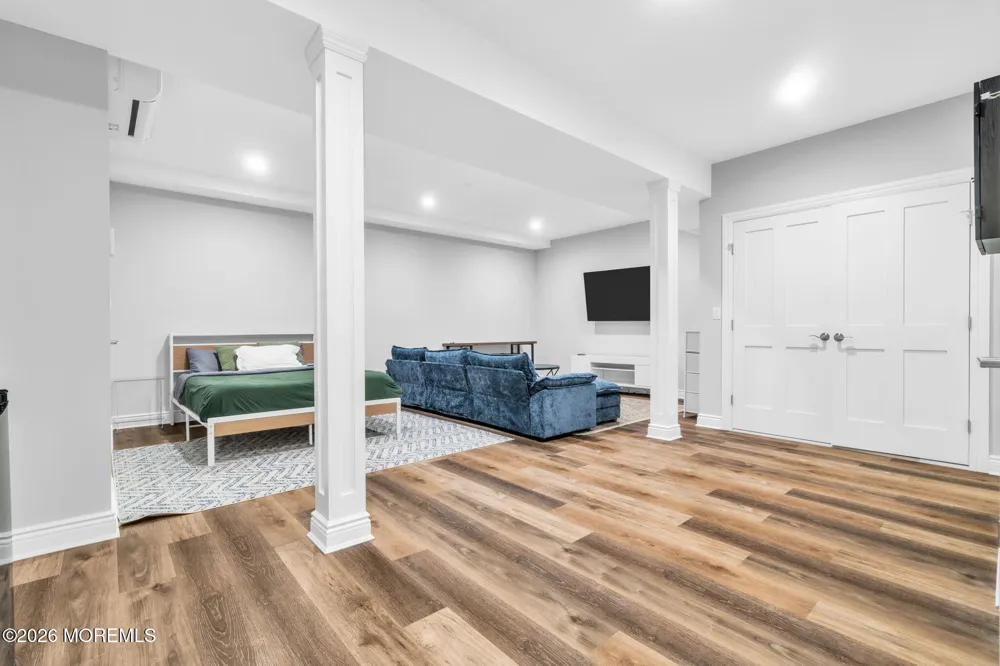 16 Storms Avenue Park Ridge, NJ 07656