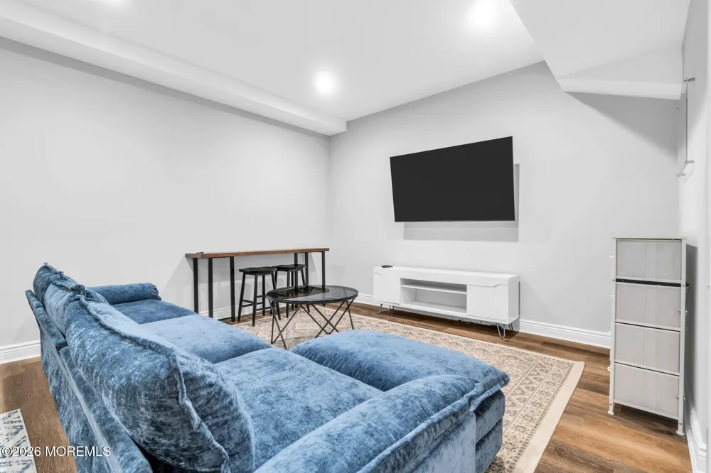 16 Storms Avenue Park Ridge, NJ 07656