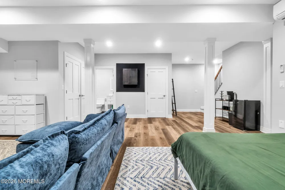 16 Storms Avenue Park Ridge, NJ 07656