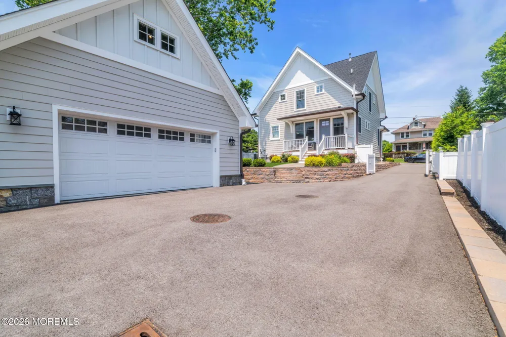 16 Storms Avenue Park Ridge, NJ 07656