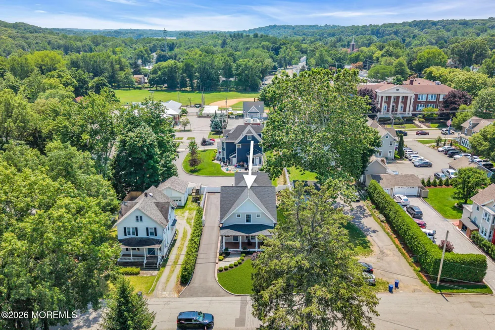 16 Storms Avenue Park Ridge, NJ 07656