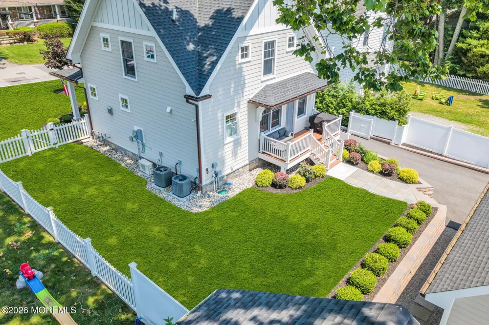 16 Storms Avenue Park Ridge, NJ 07656
