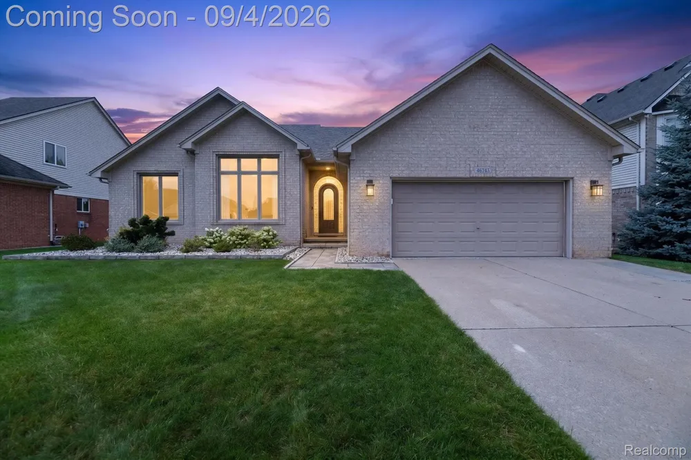 46743 Landings Drive Macomb Township, MI 48044