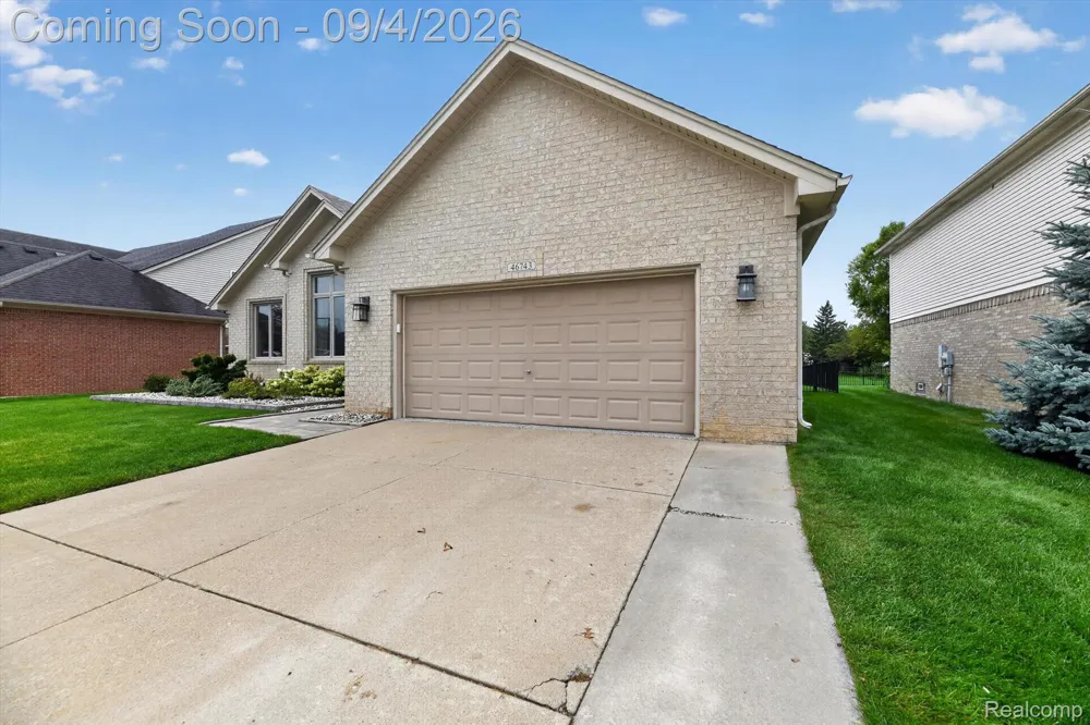 46743 Landings Drive Macomb Township, MI 48044