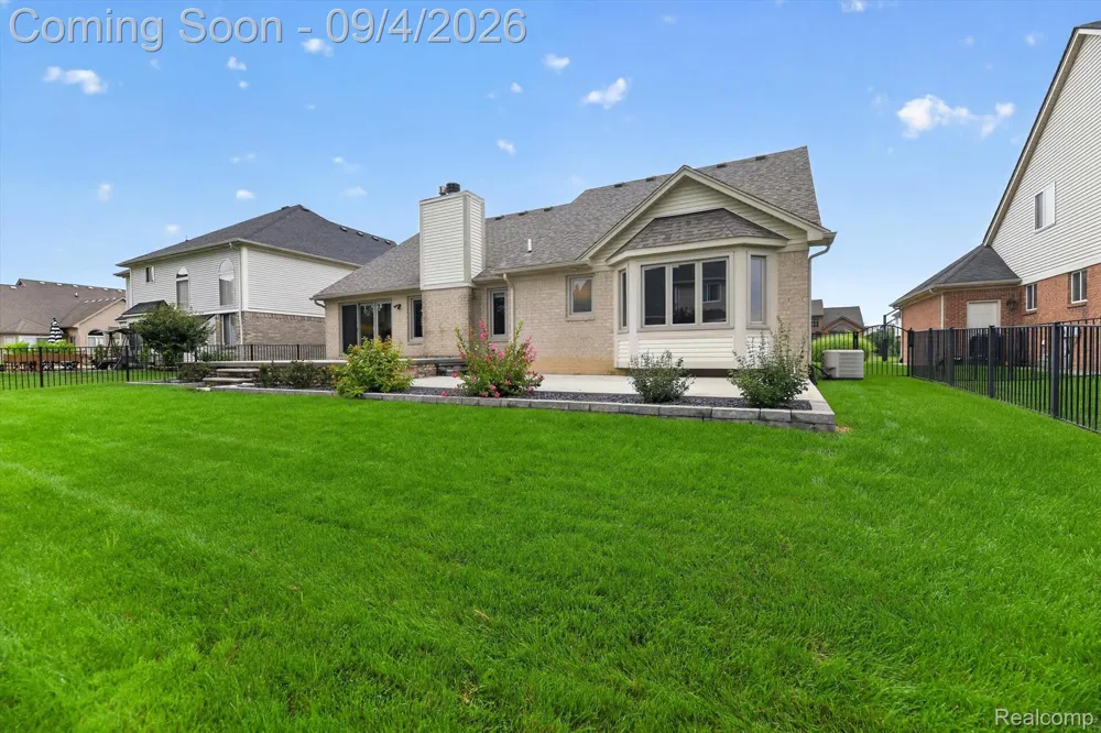 46743 Landings Drive Macomb Township, MI 48044
