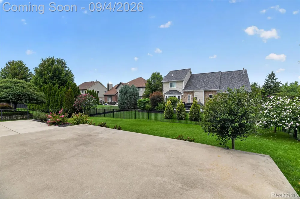 46743 Landings Drive Macomb Township, MI 48044