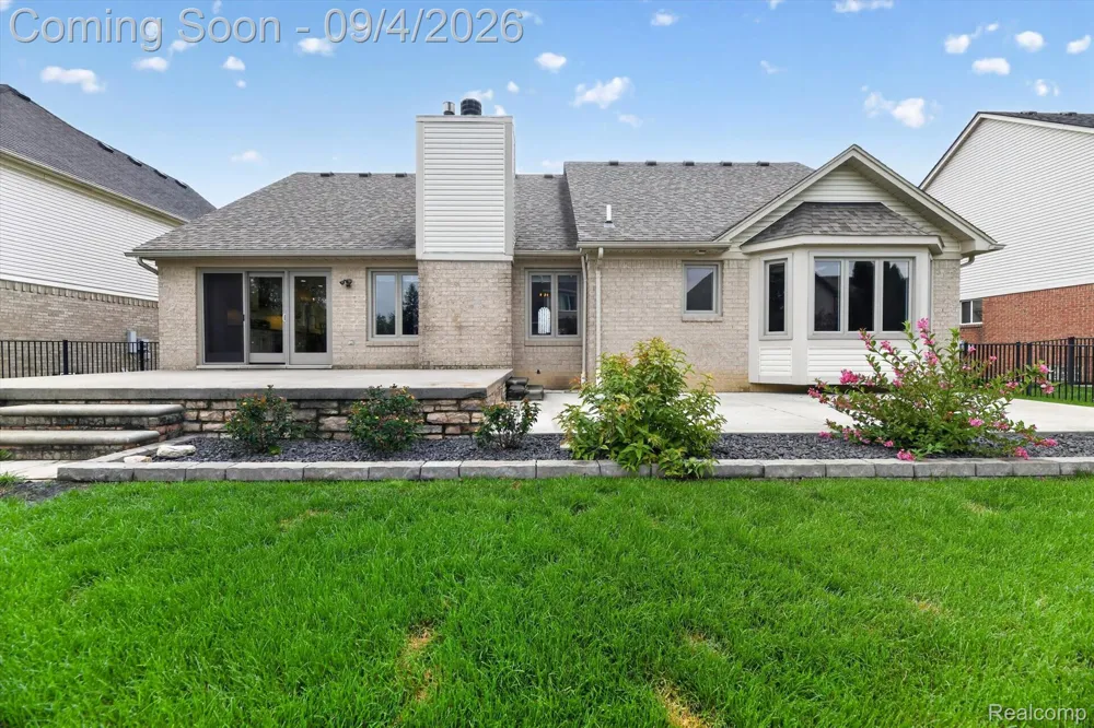 46743 Landings Drive Macomb Township, MI 48044